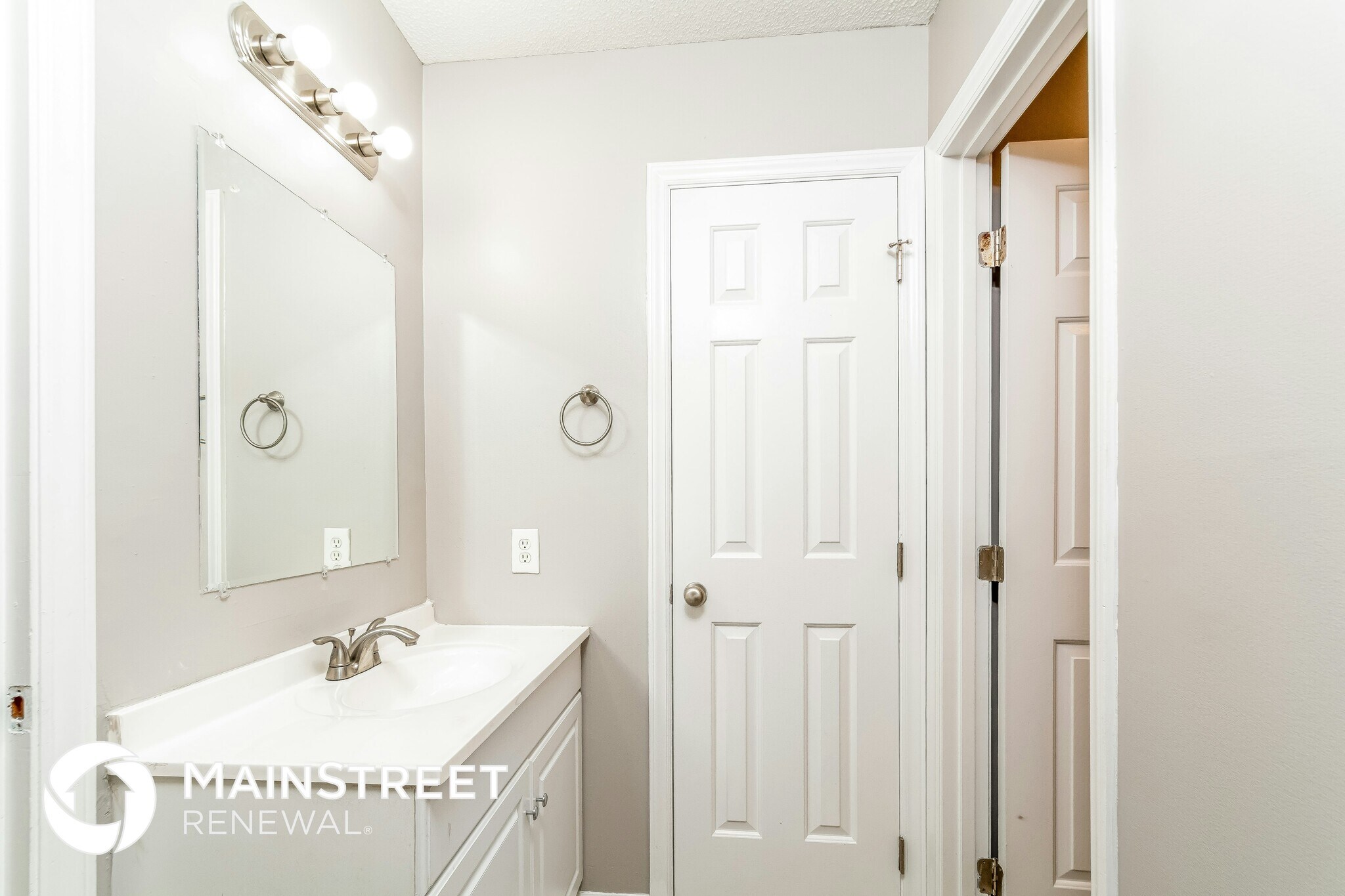 Building Photo - 405 Hunters Ridge Dr