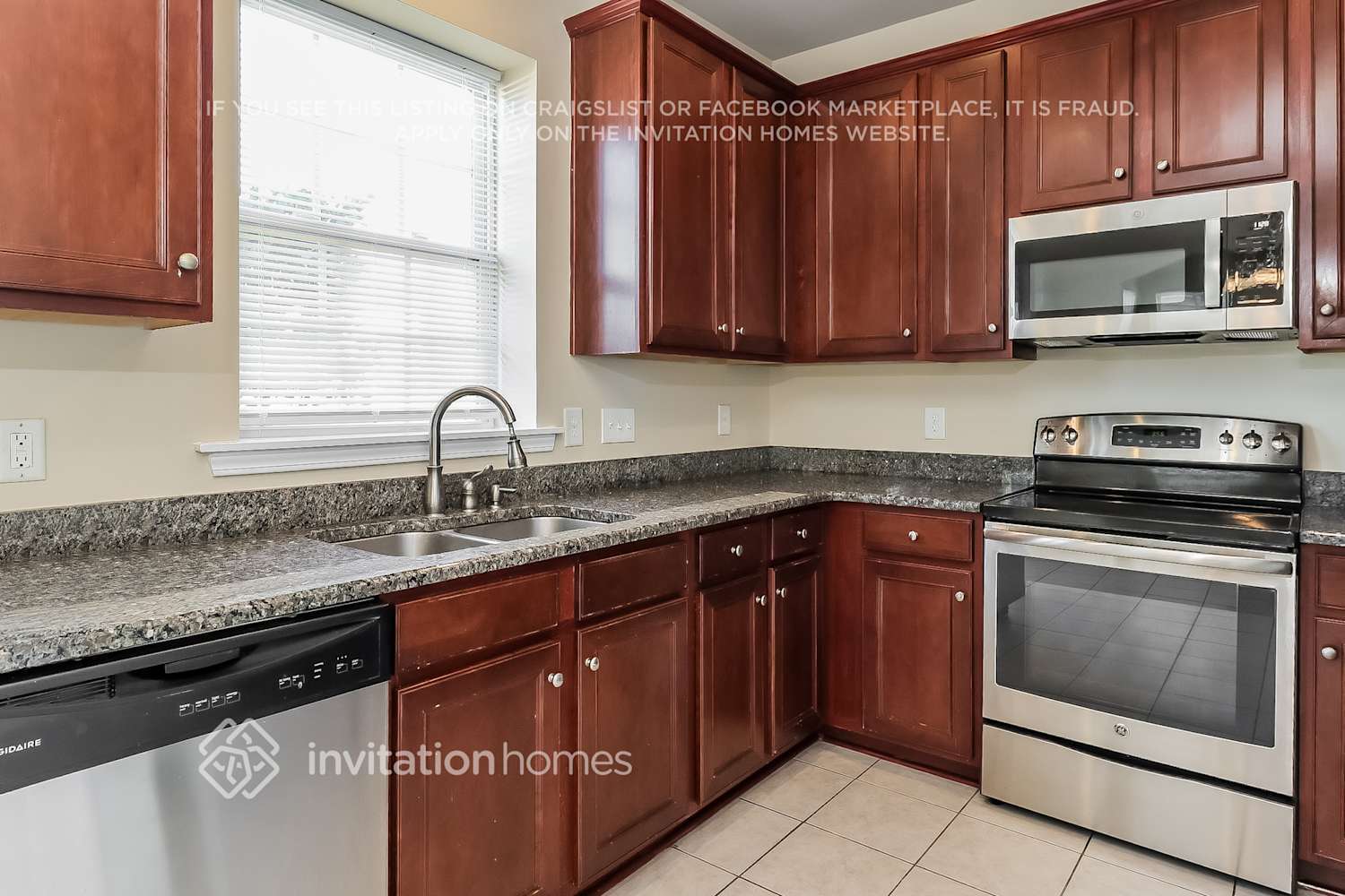 Building Photo - 9738 Turning Wheel Dr