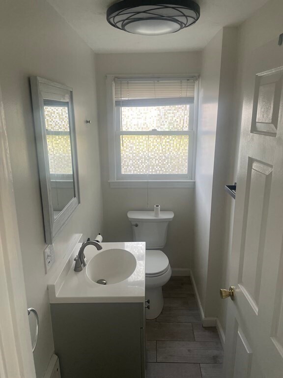 Building Photo - 51 Grove St