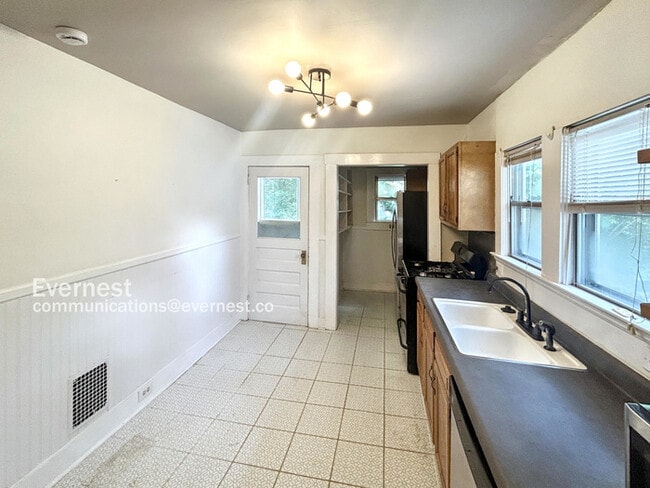 Building Photo - 5016 8th Terrace S