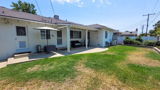Building Photo - 4 Bed 2 Bath House in East Whittier Availa...