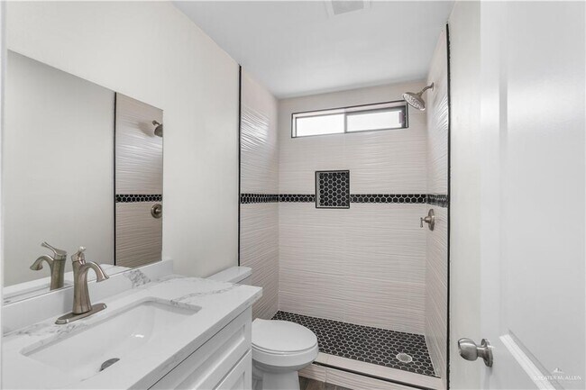 Building Photo - 211 Gastel Cir