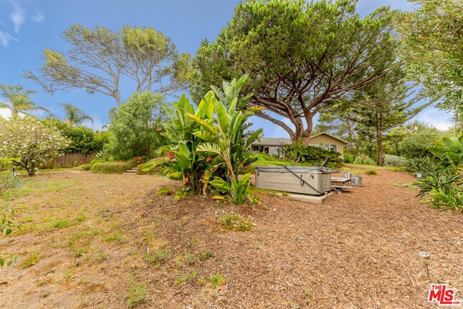 Building Photo - 28952 Selfridge Dr