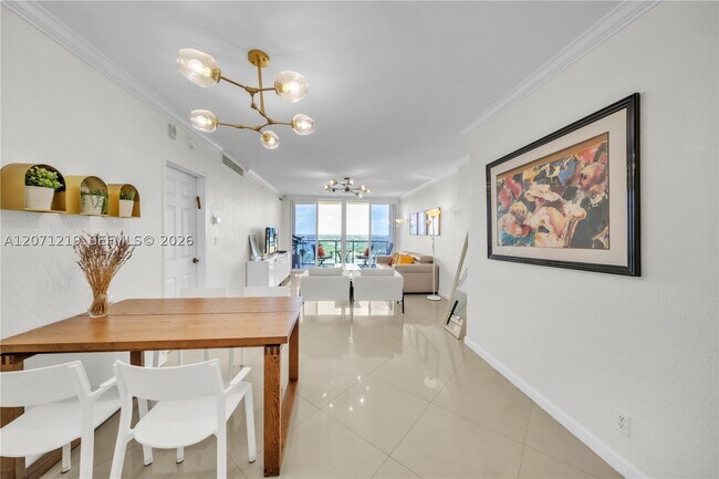 Building Photo - 2501 S Ocean Dr