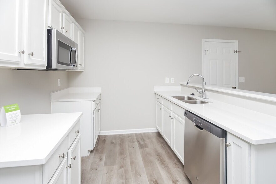Building Photo - 235 Acorn Hill Ct