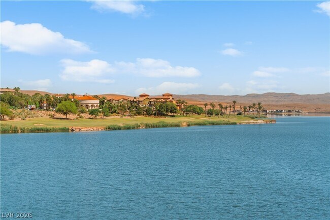 Building Photo - 66 Lakefront Dr