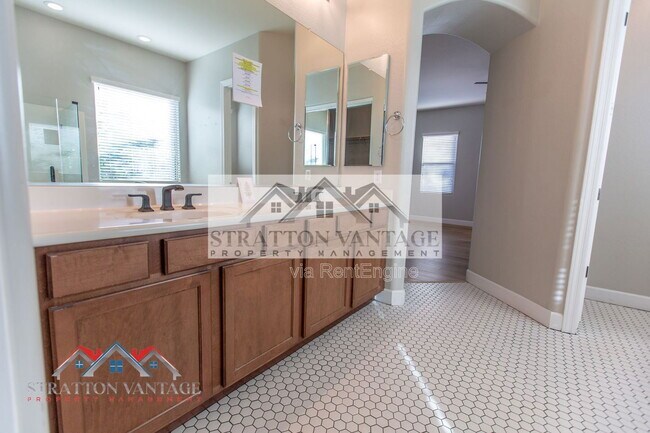 Building Photo - 20309 E Avenida Del Valle