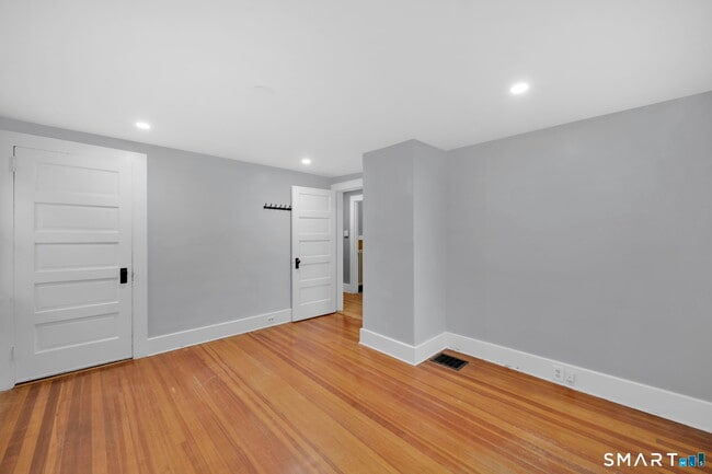 Building Photo - 37 Bushy Hill Rd