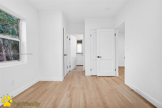 Building Photo - 12287 NE 7th Ave