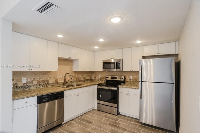 Building Photo - 2360 NW 60th Ave