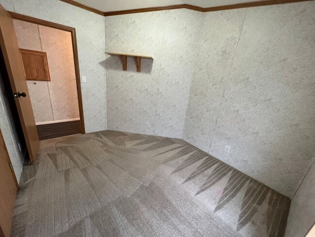 Building Photo - 3 Bedroom 2 Bath High-End Mobile Home with...