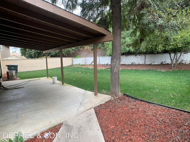 Building Photo - 4 br, 2.5 bath House - 741 HACIENDA DR.
