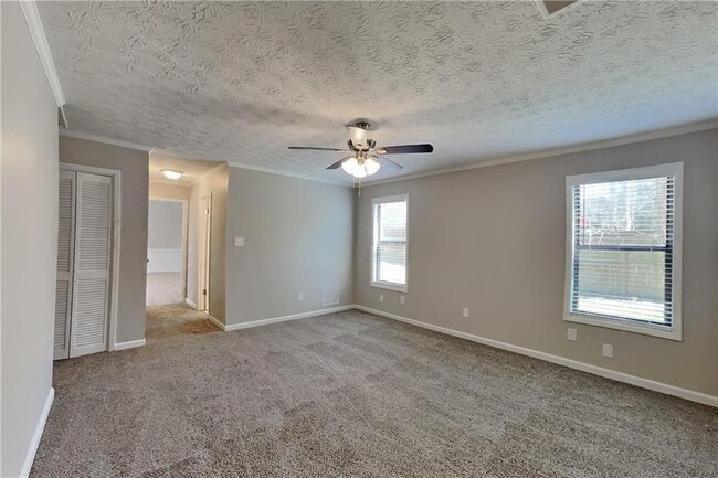 Building Photo - 2041 Kramer Way