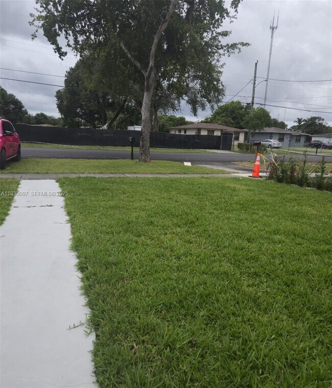 Building Photo - 38 Edmund Rd