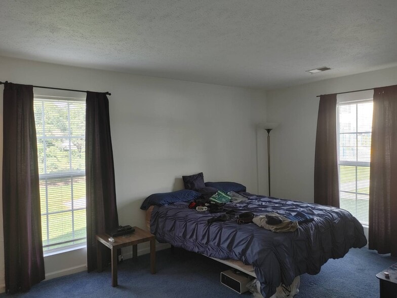Master Bedroom - 141 Brookland Ter