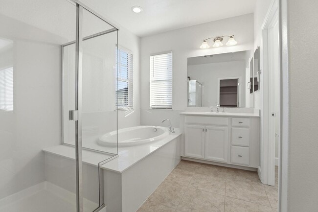 Building Photo - 1818 Tarragon Dr