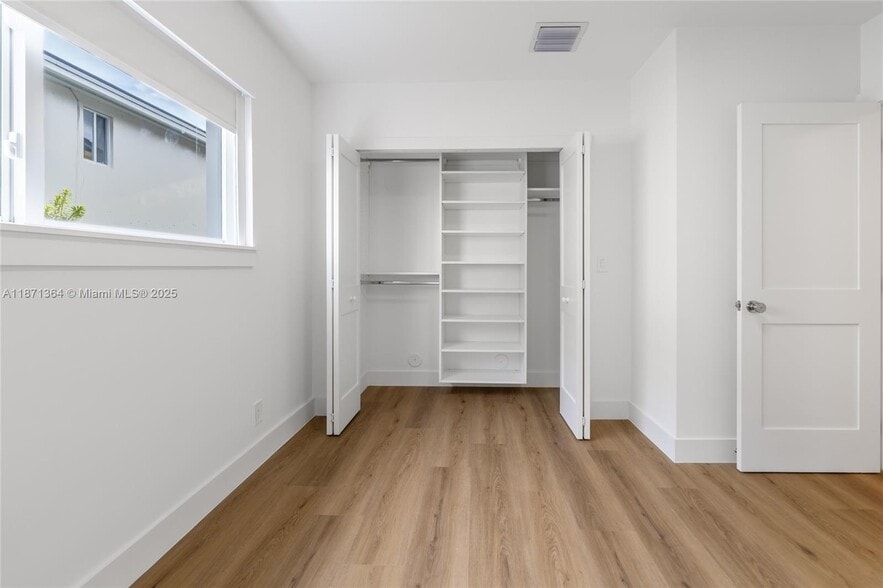 Building Photo - 3160 S Le Jeune Rd