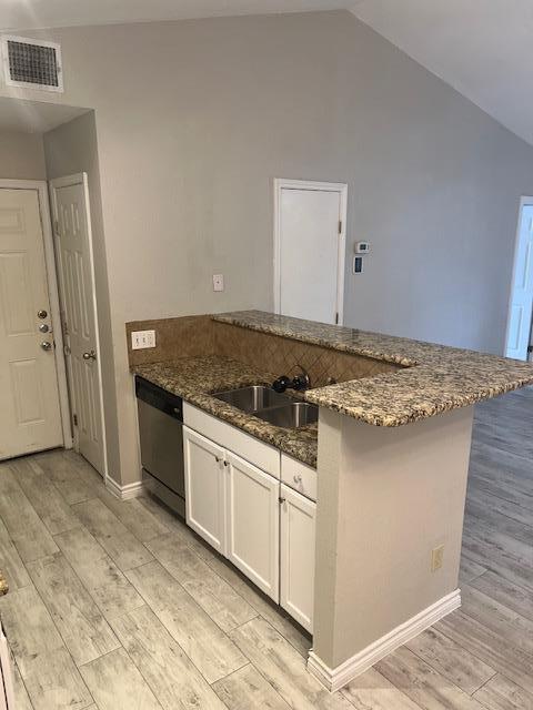 Building Photo - 9109 Japonica Ct