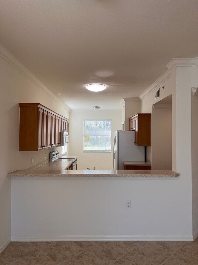 Building Photo - 8470 Kingbird Loop
