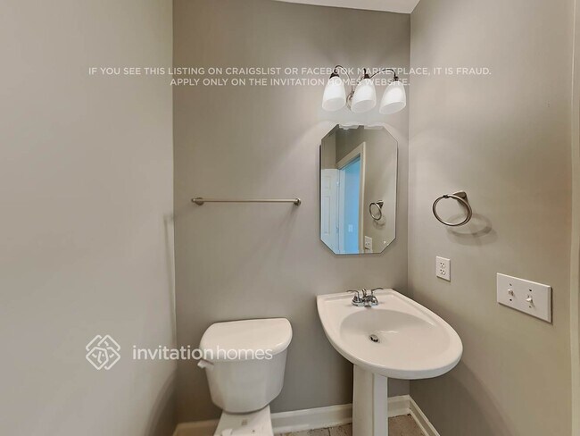 Building Photo - 6008 Lowergate Dr