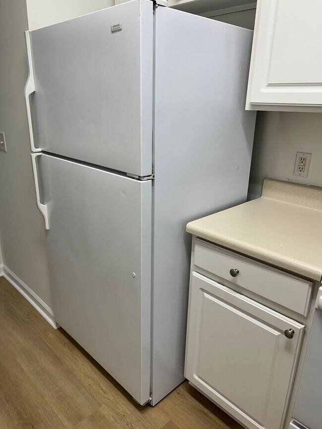 Building Photo - Mohawk Trail Townhomes-Southside Savannah