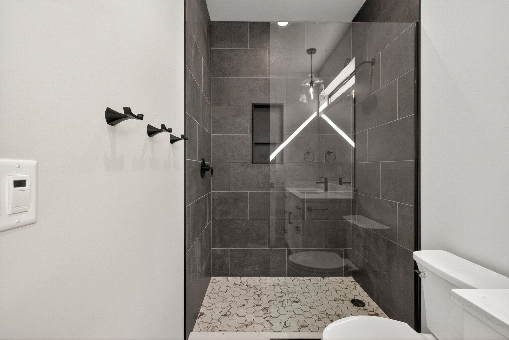 Building Photo - 551 S Teton Ave