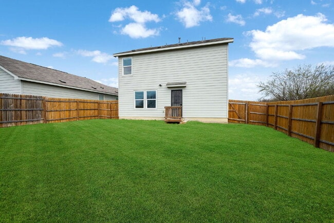Building Photo - 5703 Dewberry Run