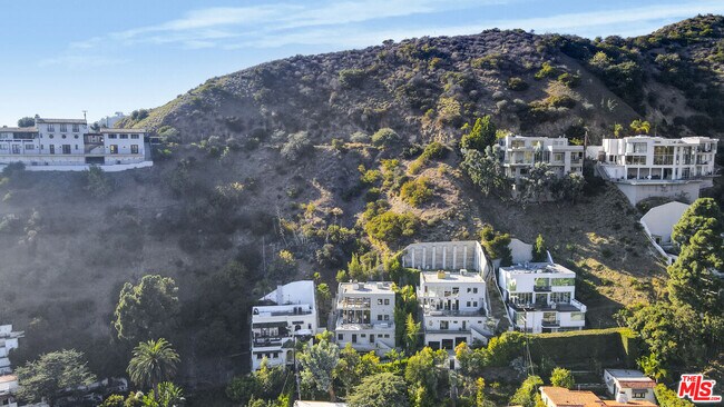 Building Photo - 1929 N Curson Ave
