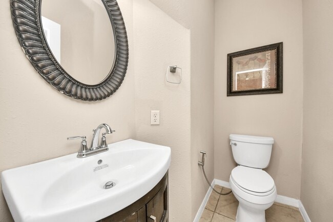 Building Photo - 13719 Hartford Ct