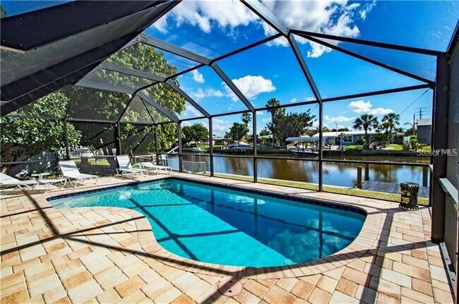 Building Photo - 540 Lindley Terrace