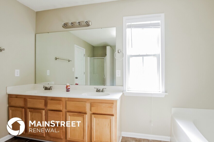 Building Photo - 6001 Thicketty Pkwy