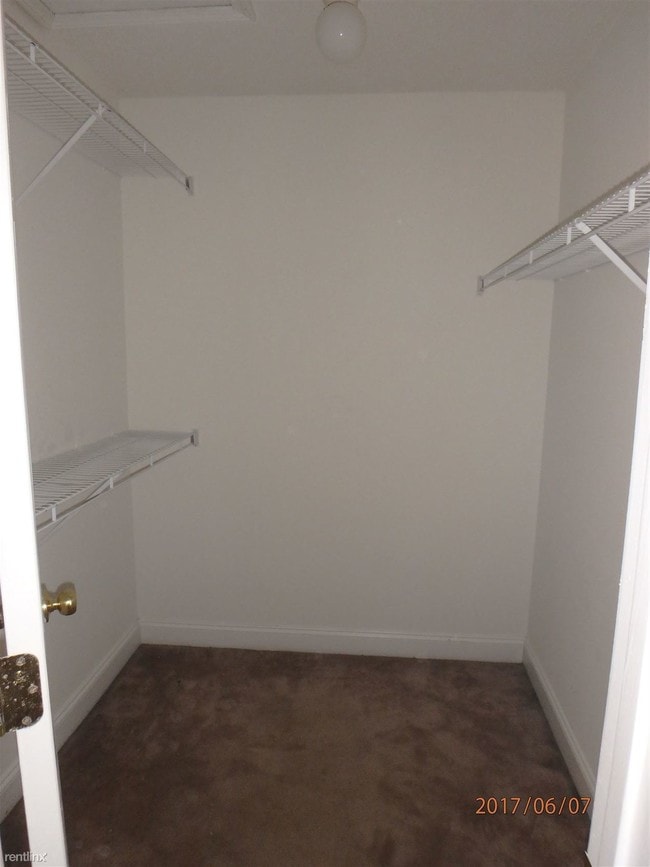 Building Photo - 2 br, 2 bath Duplex - Fox Hollow Subdivision