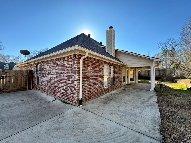 Building Photo - Gated Community close to Barksdale Air For...