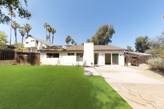 Building Photo - 5BD/2BA, Huge Yard! Turf getting installed!