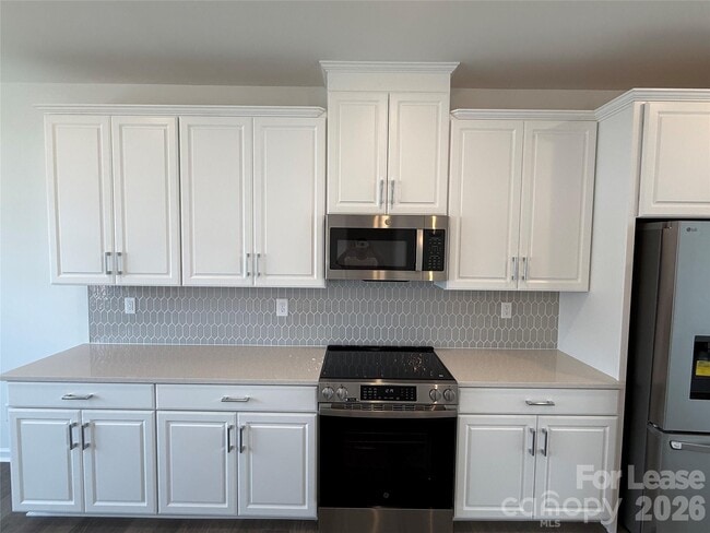 Building Photo - 2143 Hawksworth Ln