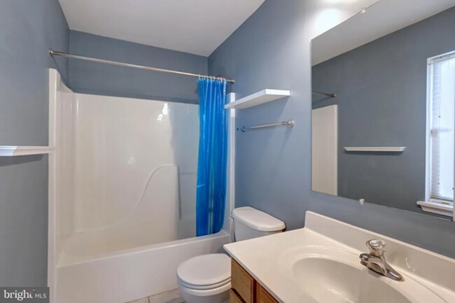 Building Photo - Stunning Waterfront 3bd/2.5ba in Glen Burnie with Deep-water Boat Dock, CAC, Renovated and more!