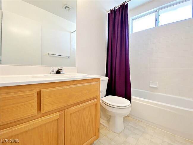 Building Photo - 198 Chadwell Ct