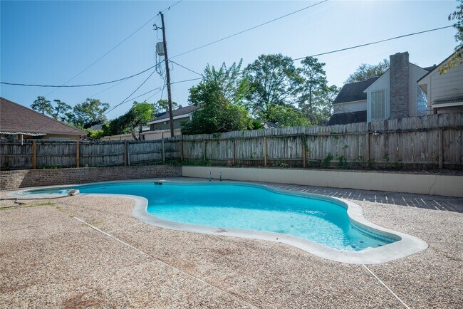 Building Photo - 1923 Big Horn Dr