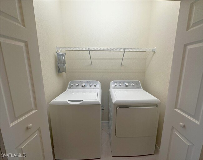 Building Photo - 14654 Summer Rose Way