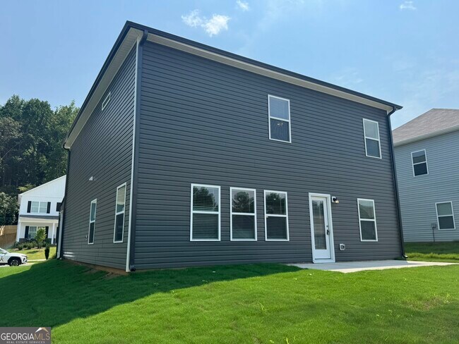 Building Photo - 124 Sycamore Ln