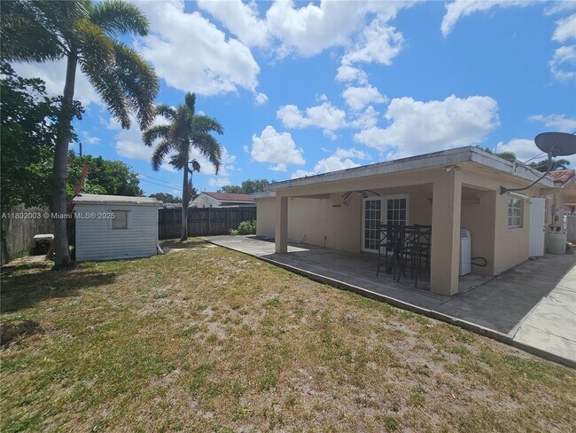 Building Photo - 8601 NW 16th St