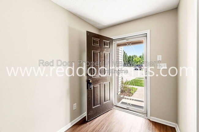 Building Photo - 12419 Deerview Dr