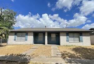 Building Photo - 1203 Airline Dr