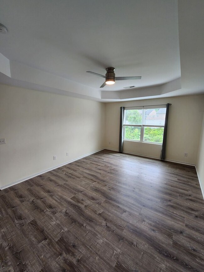 Building Photo - 1205 Willowcrest Rd