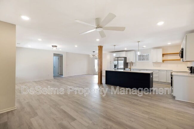 Building Photo - 4204 Brush Hill Rd