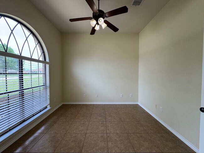Building Photo - 3-Bedroom House for Rent in Killeen