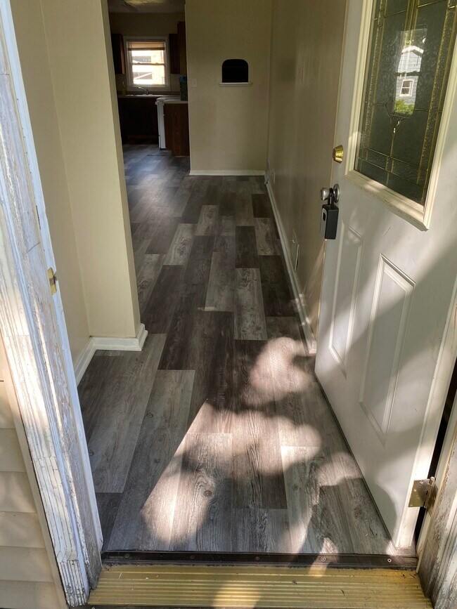 Building Photo - 720 3rd St N