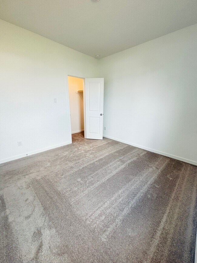 Building Photo - 9714 Periwinkle Chase Dr