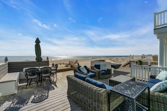 Building Photo - 55 Beach Front