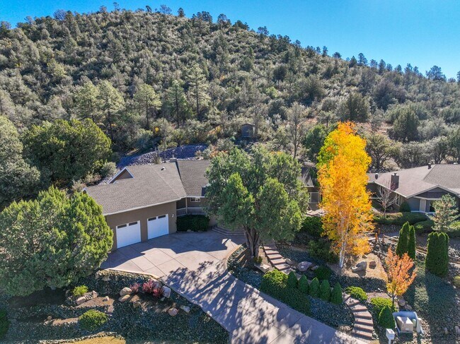 Building Photo - Extra spacious 3 bed 2 bath home in Kingsw...